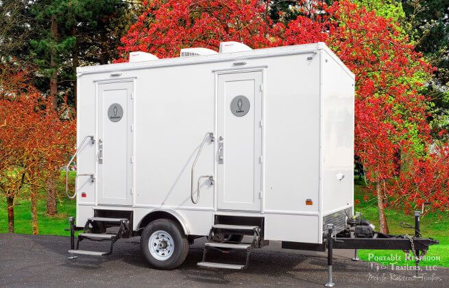 Luxury restroom trailer rentals Chicago